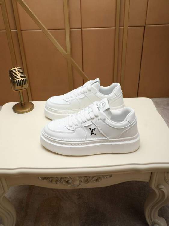 Picture of Louis Vuitton Shoes _SKULVsz38-44mnf101715469